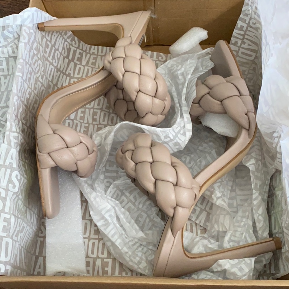 Kenley Taupe Steve Madden heels